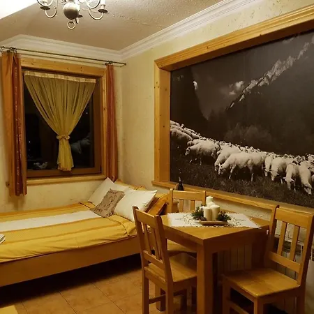 Quarto em Acomodações Particulares Widokowa Apartamenty&pokoje Z Widokiem Na Góry *